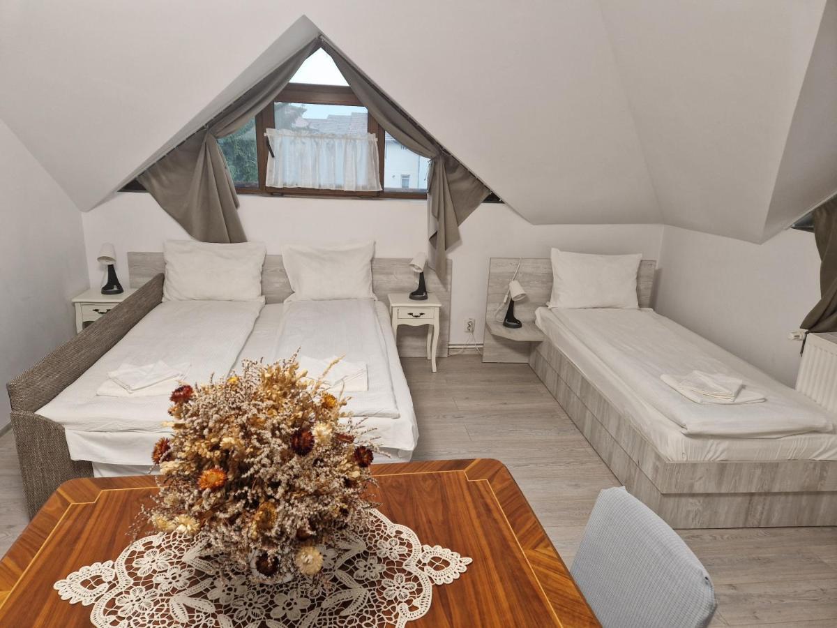 Sepsi Relax Hotel Sfantu Gheorghe  Ngoại thất bức ảnh