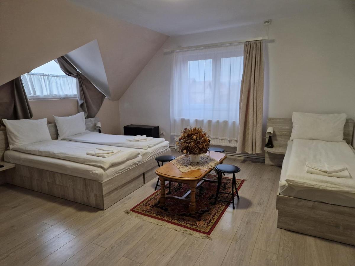 Sepsi Relax Hotel Sfantu Gheorghe  Ngoại thất bức ảnh