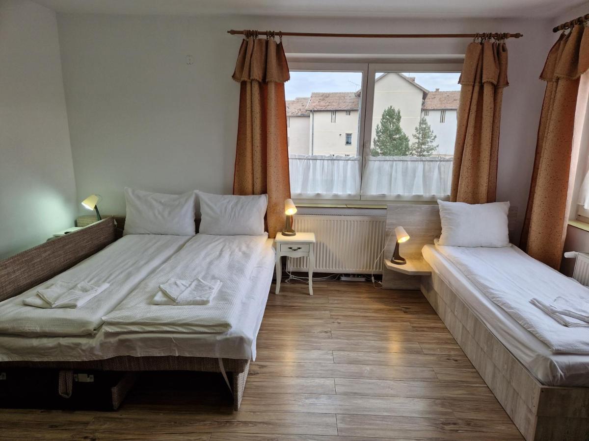 Sepsi Relax Hotel Sfantu Gheorghe  Ngoại thất bức ảnh