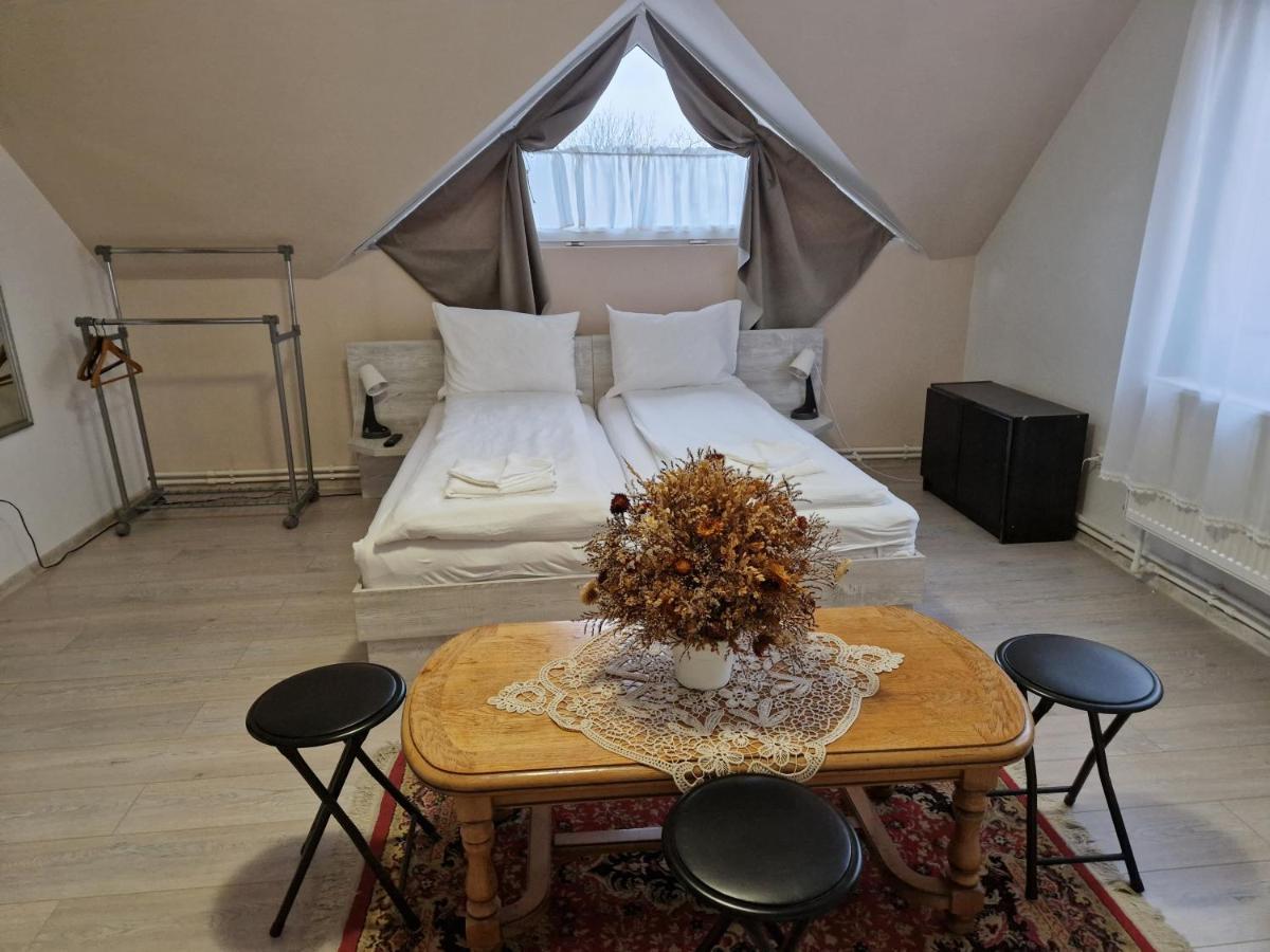 Sepsi Relax Hotel Sfantu Gheorghe  Ngoại thất bức ảnh