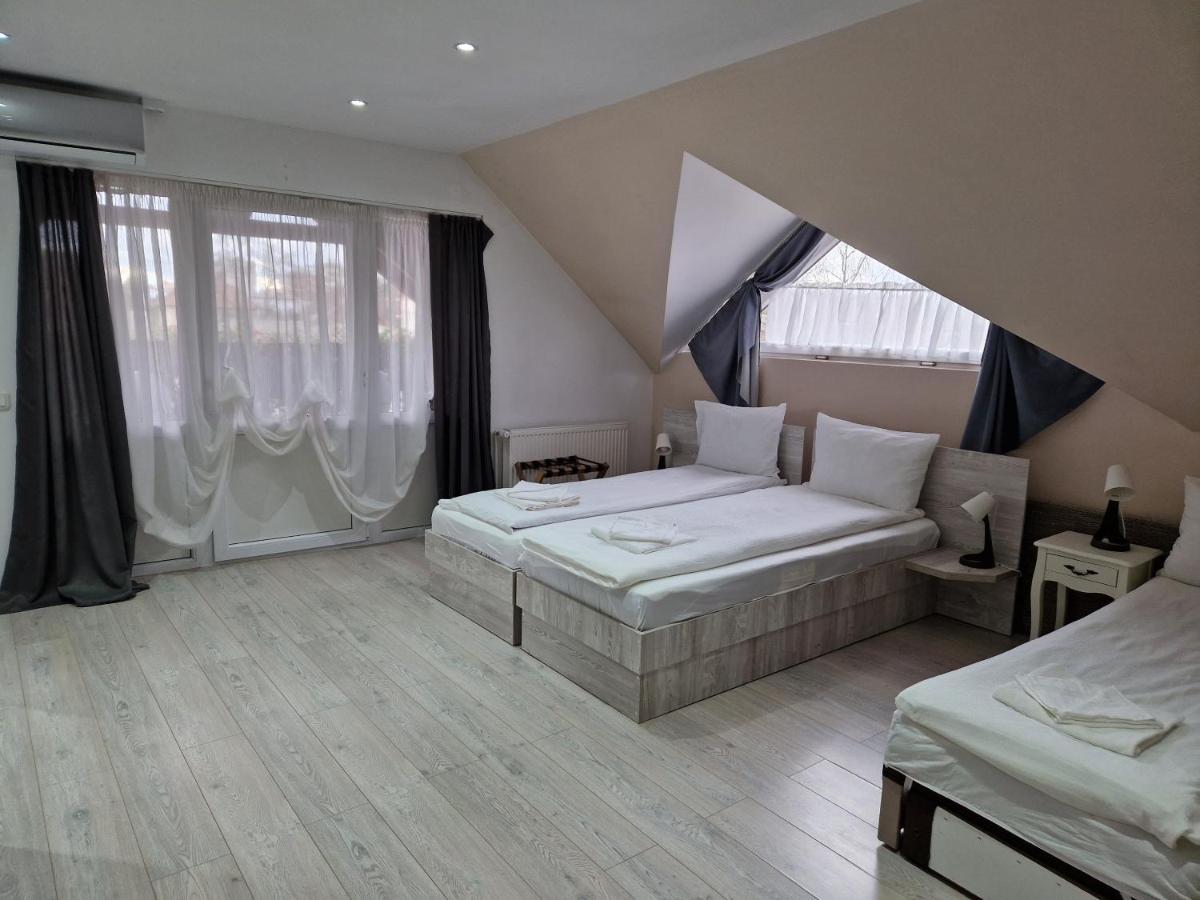Sepsi Relax Hotel Sfantu Gheorghe  Ngoại thất bức ảnh